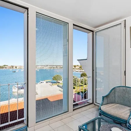 Apartament Blu With Sea View